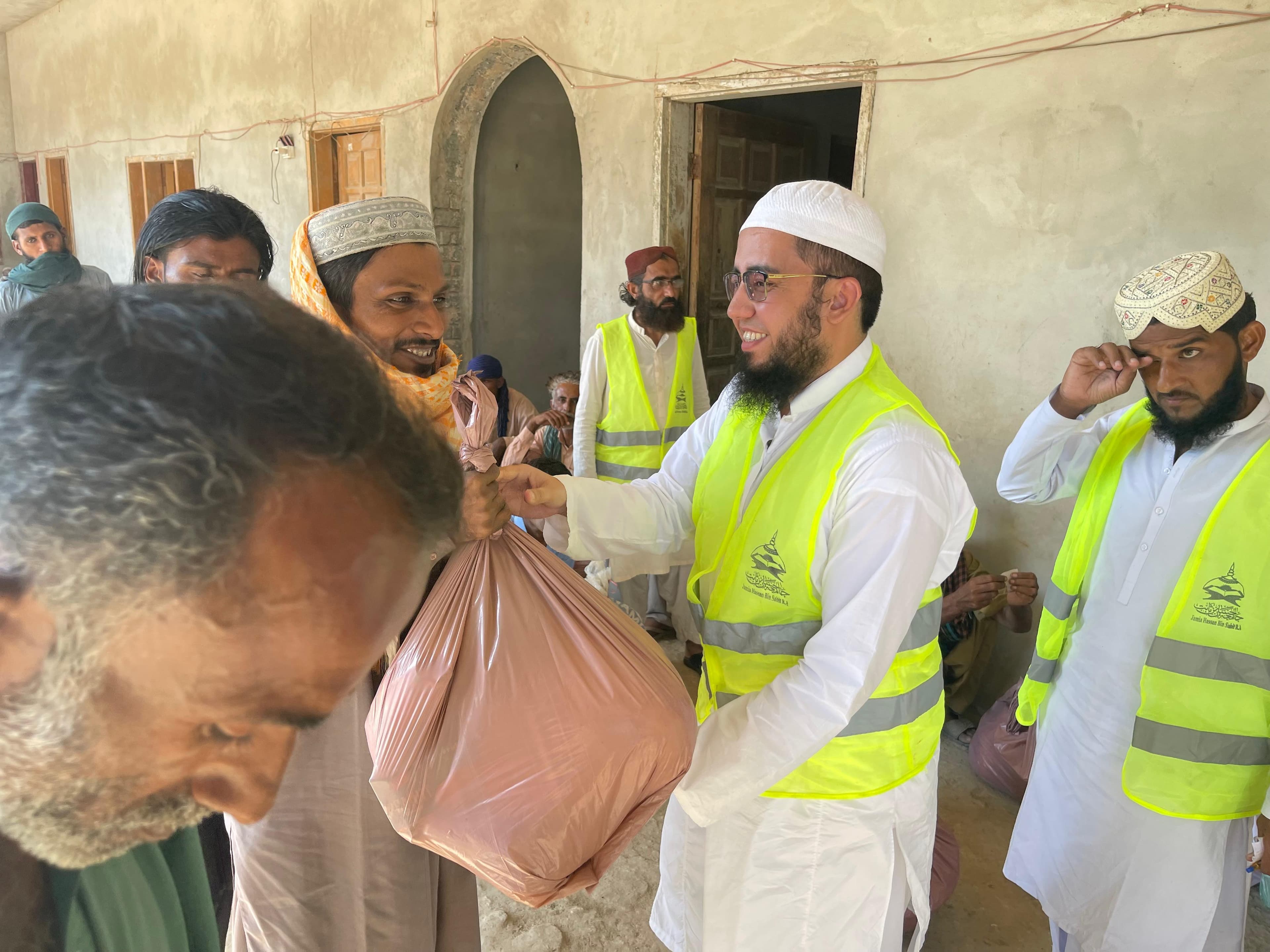 Aid delivery Pakistan